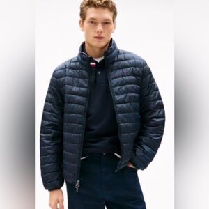 ✨Host pick✨Tommy Hilfiger Unisex Navy Puffer Jacket